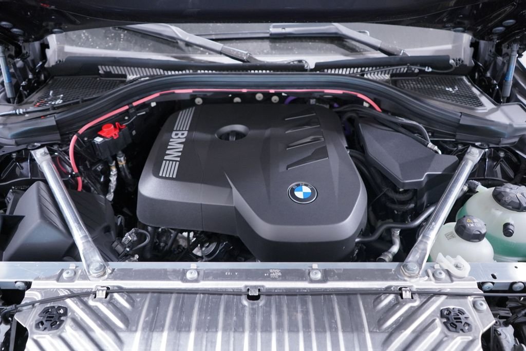 New 2026 Dark Graphite BMW 30 xDrive image 15