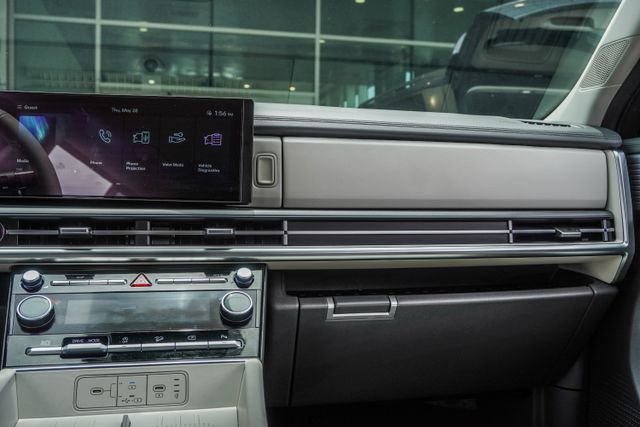 2025 Hyundai Santa Fe SEL - Photo 19