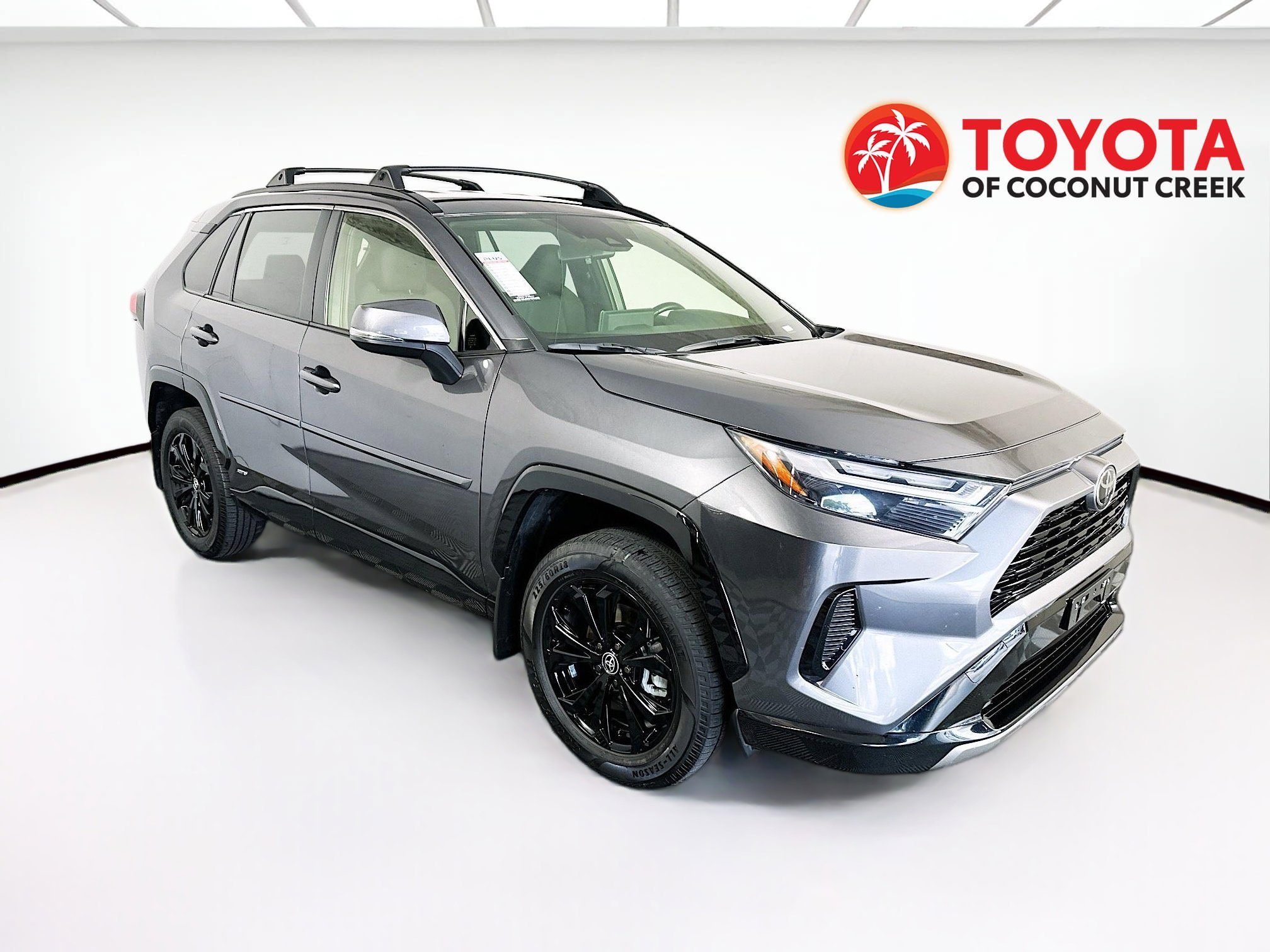 2025 Toyota RAV4 Hybrid SE AWD's photo