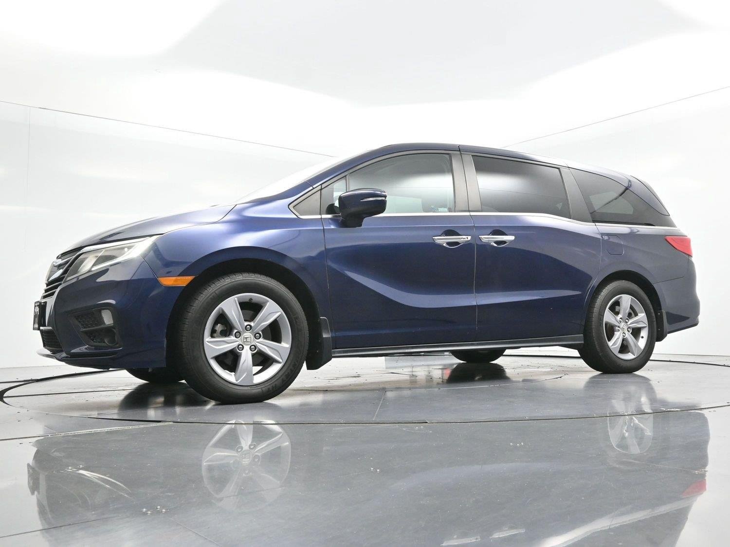 Used 2018 Obsidian Blue Pearl Honda EX-L image 44