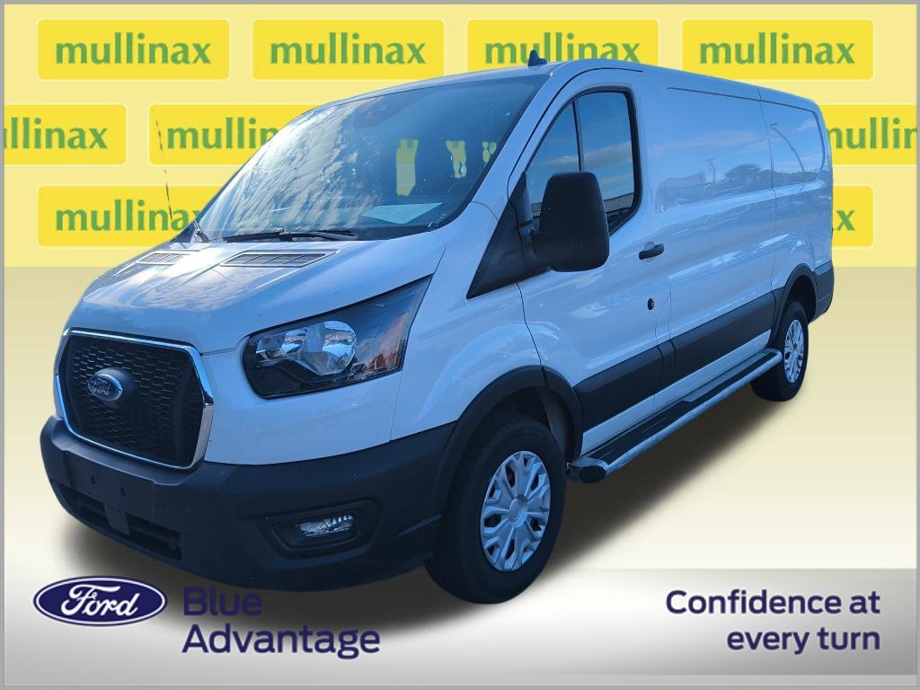 Used 2025 White Ford Base image 2