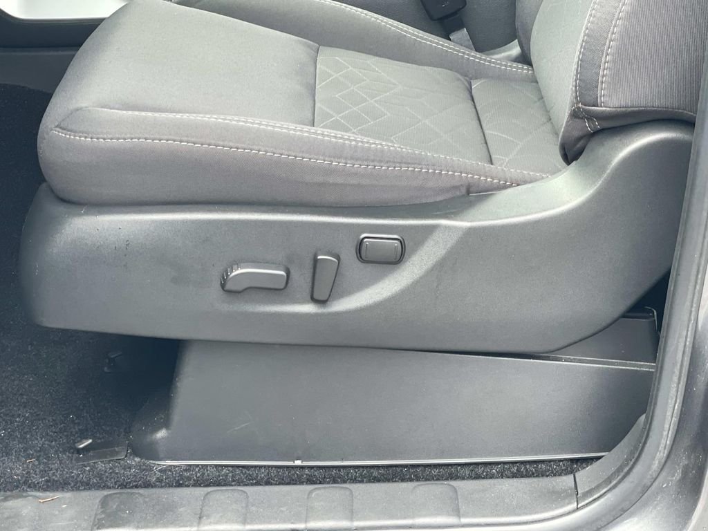 Used 2025 Gray Nissan SV image 14