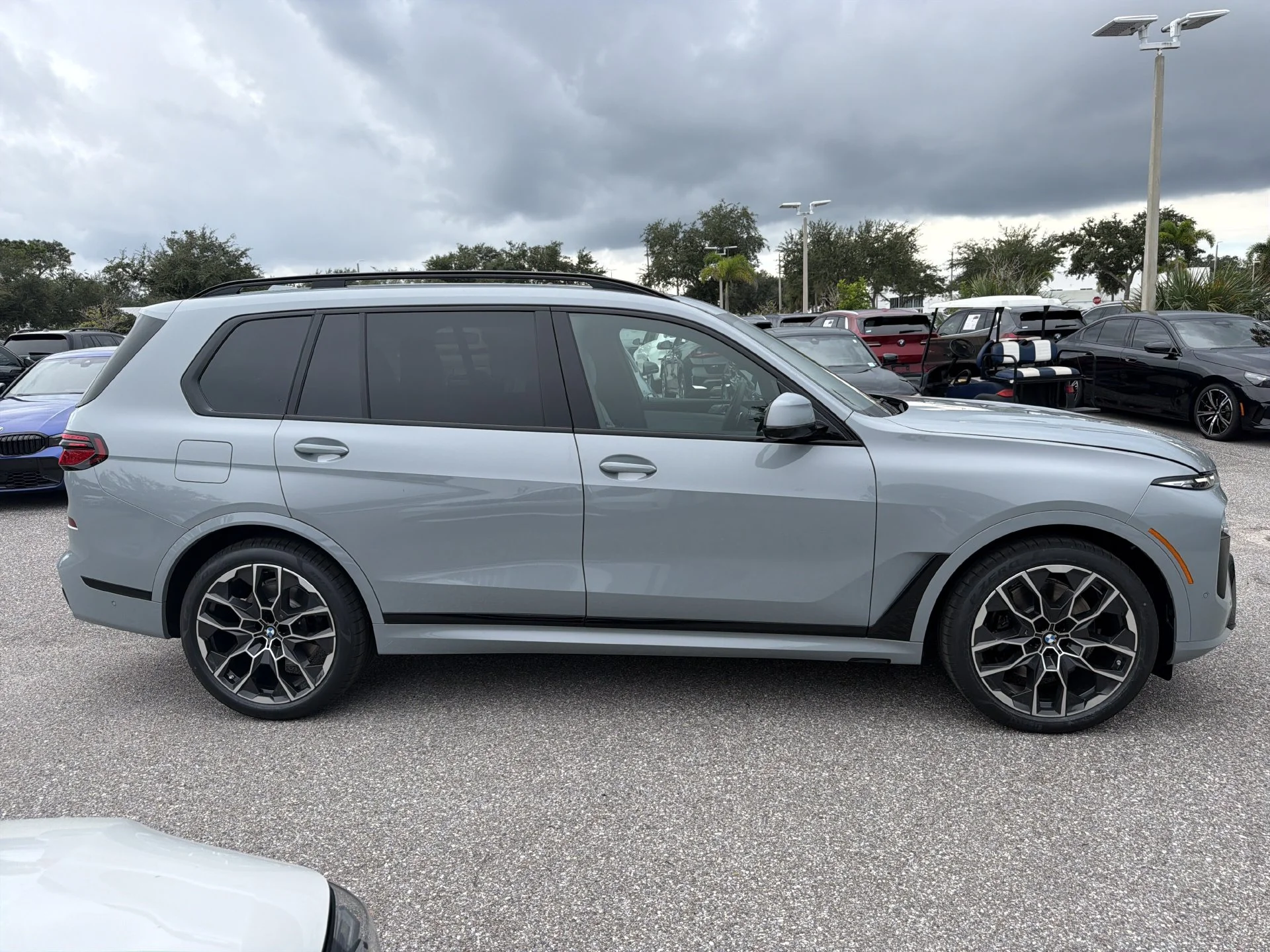 New 2027 Gray BMW xDrive40i image 3