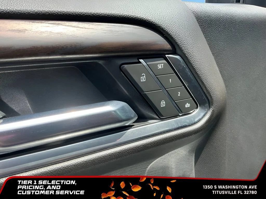 Used 2025 Titanium Rush Metallic GMC SLT image 18