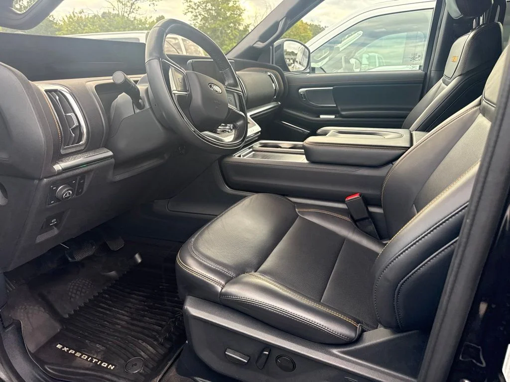 Used 2025 Black Ford Tremor image 3
