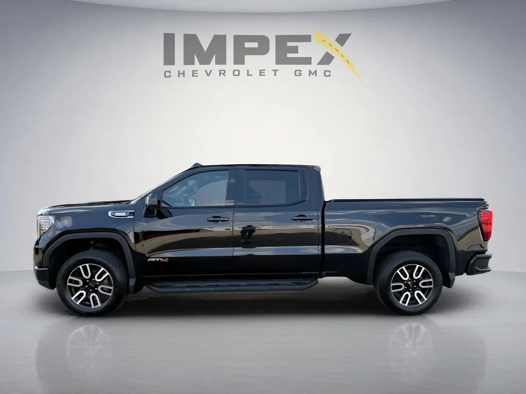 Used 2025 Onyx Black GMC AT4 image 2
