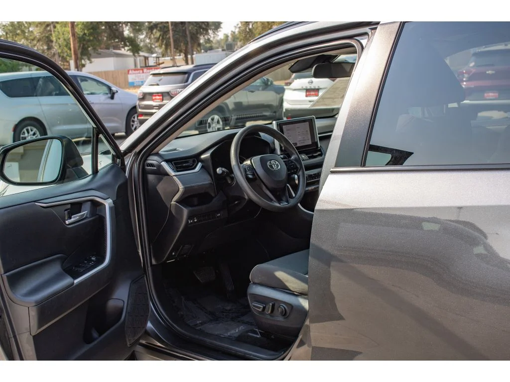 Used 2024 Magnetic Gray Metallic Toyota Hybrid XLE image 25