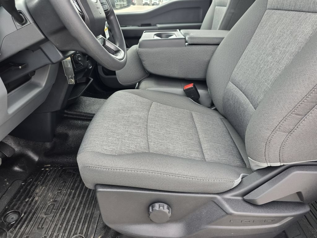 New 2026 Oxford White Ford XL image 34