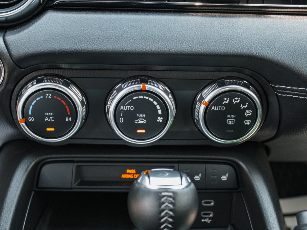 New 2025 Jet Black Mica Mazda Grand Touring image 18