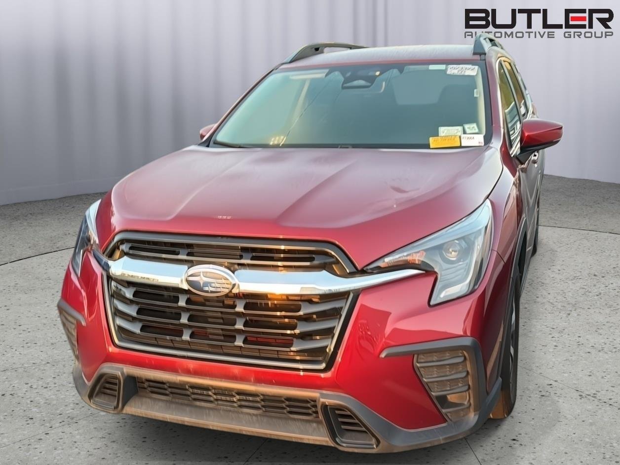 Used 2025 Crimson Red Pearl Subaru Premium image 3