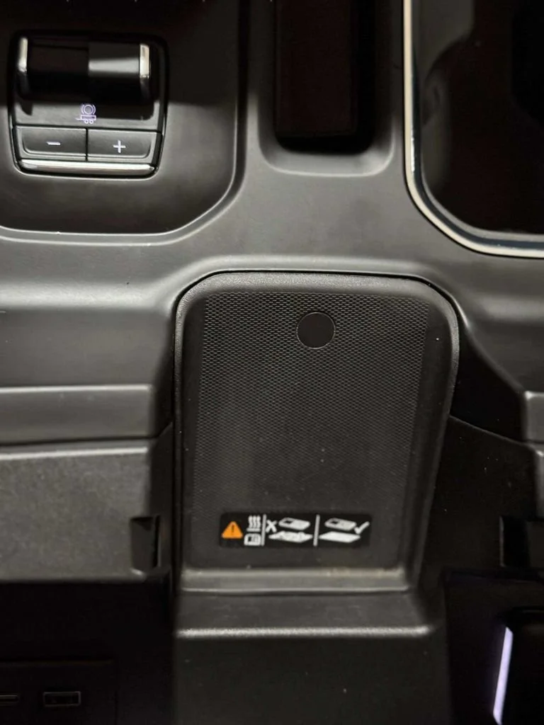 Used 2023 Onyx Black GMC Denali image 18