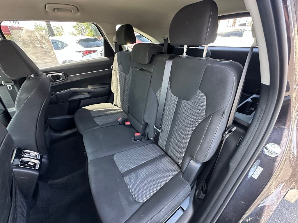 Used 2026  Kia LX image 12