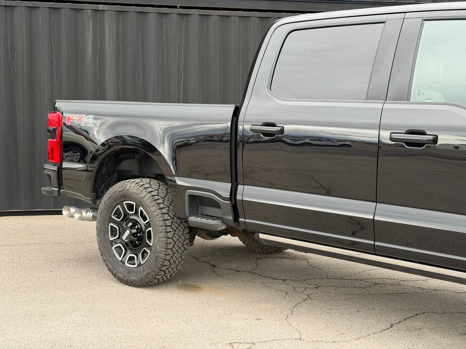 Used 2025 Black Ford Platinum image 5