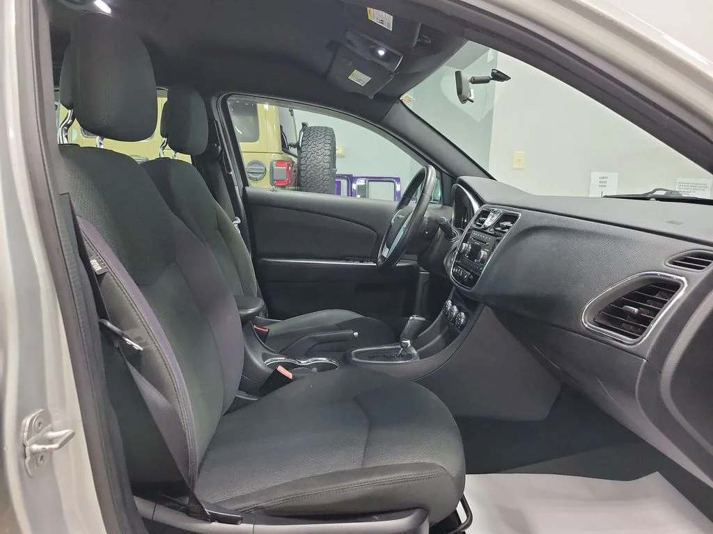 Used 2012 Silver Chrysler Touring image 15