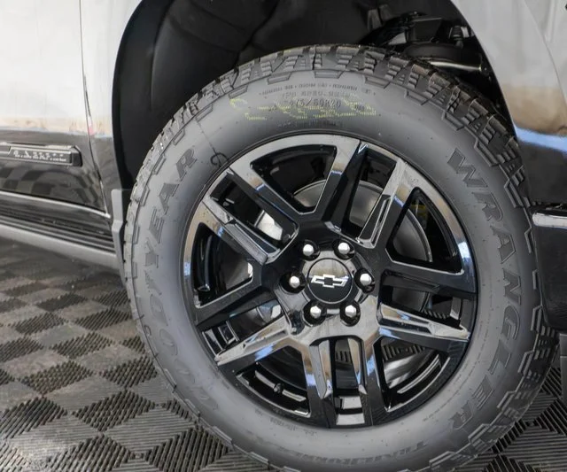 2026 Chevrolet Silverado 1500 High Country - Photo 8