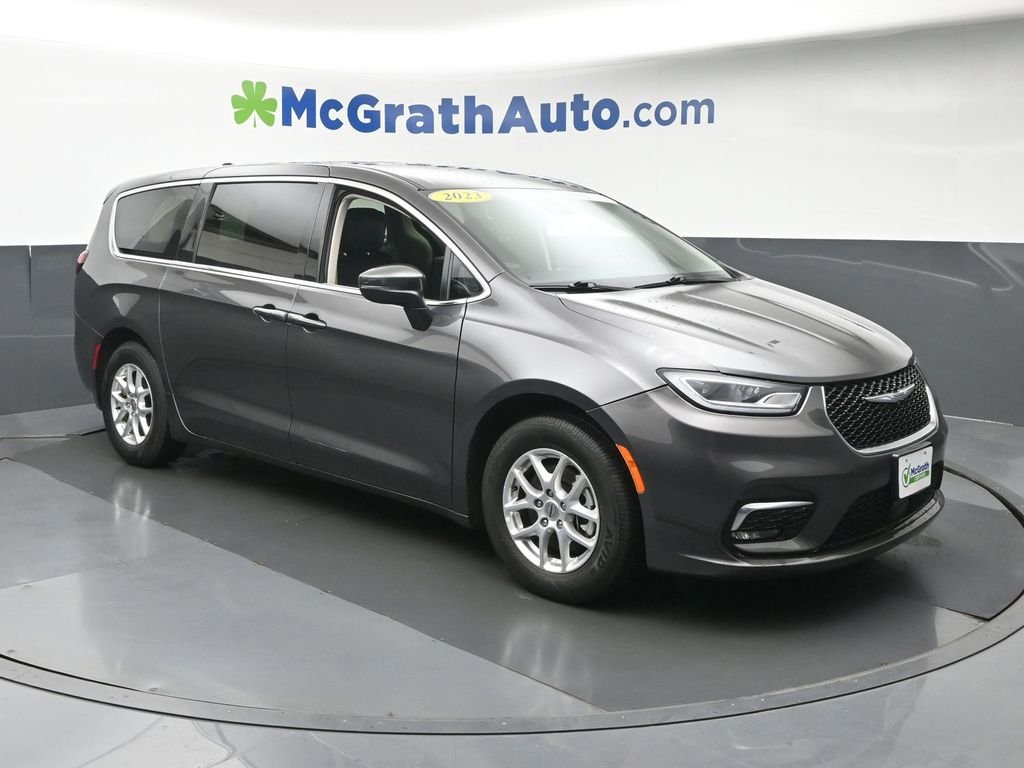 Used 2023 Gray Chrysler Touring L image 2