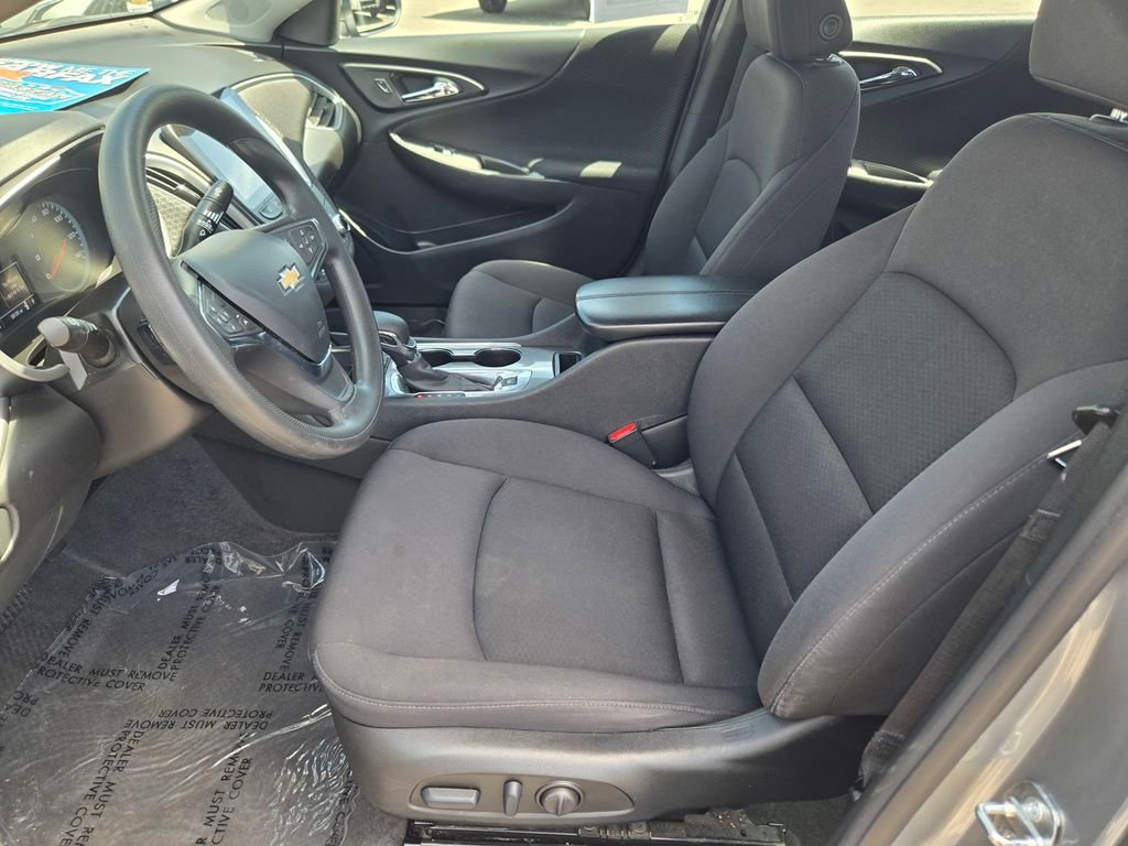 Used 2024 Gray Chevrolet LT image 11