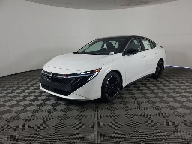 New 2026 Aspen White TriCoat / Super Black Two-tone Nissan SR image 8