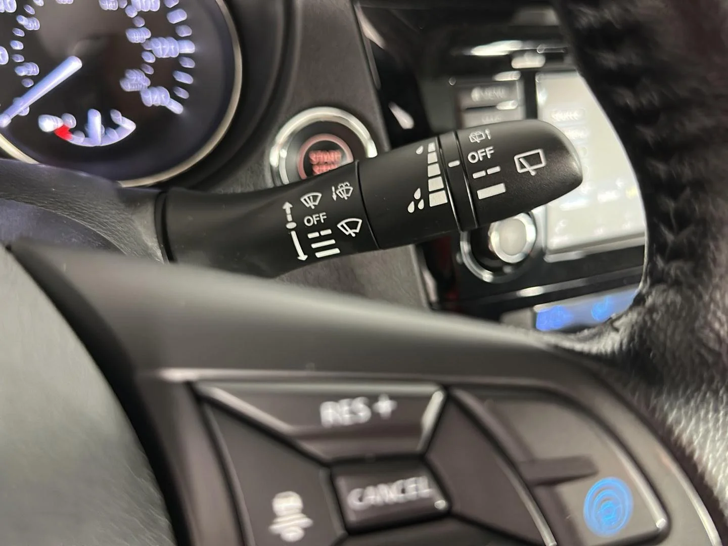 Used 2022 Gun Metallic Nissan SL image 23