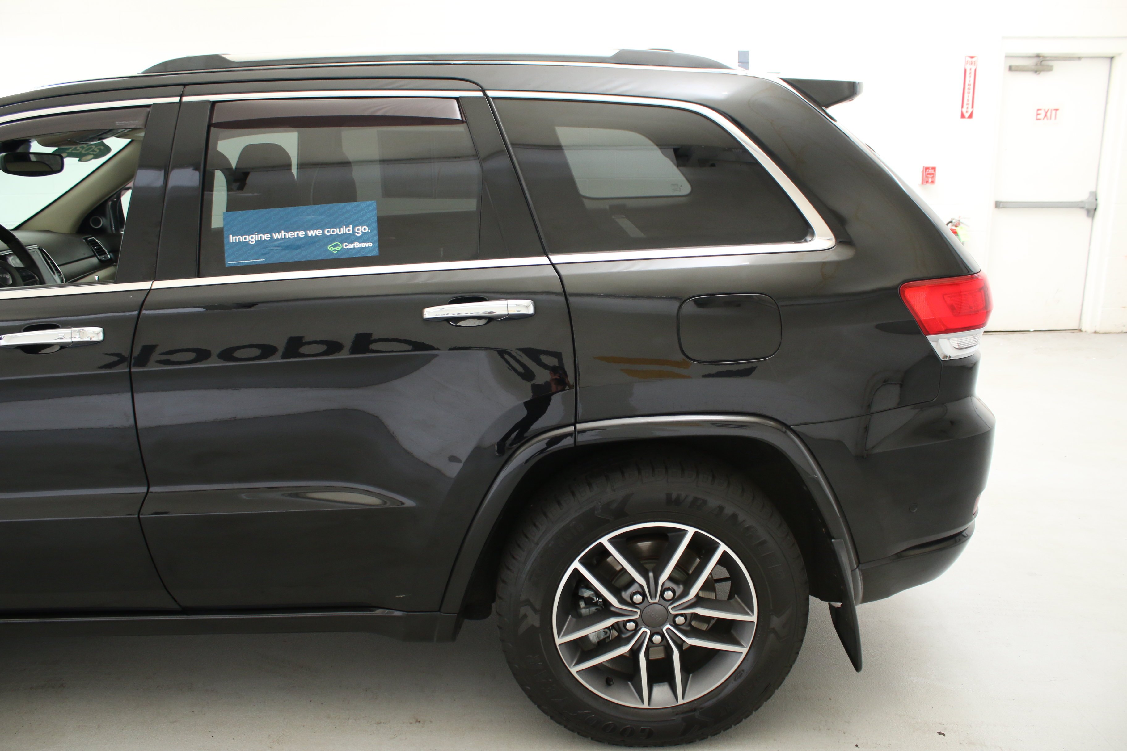 Used 2021 Black Jeep Overland image 6