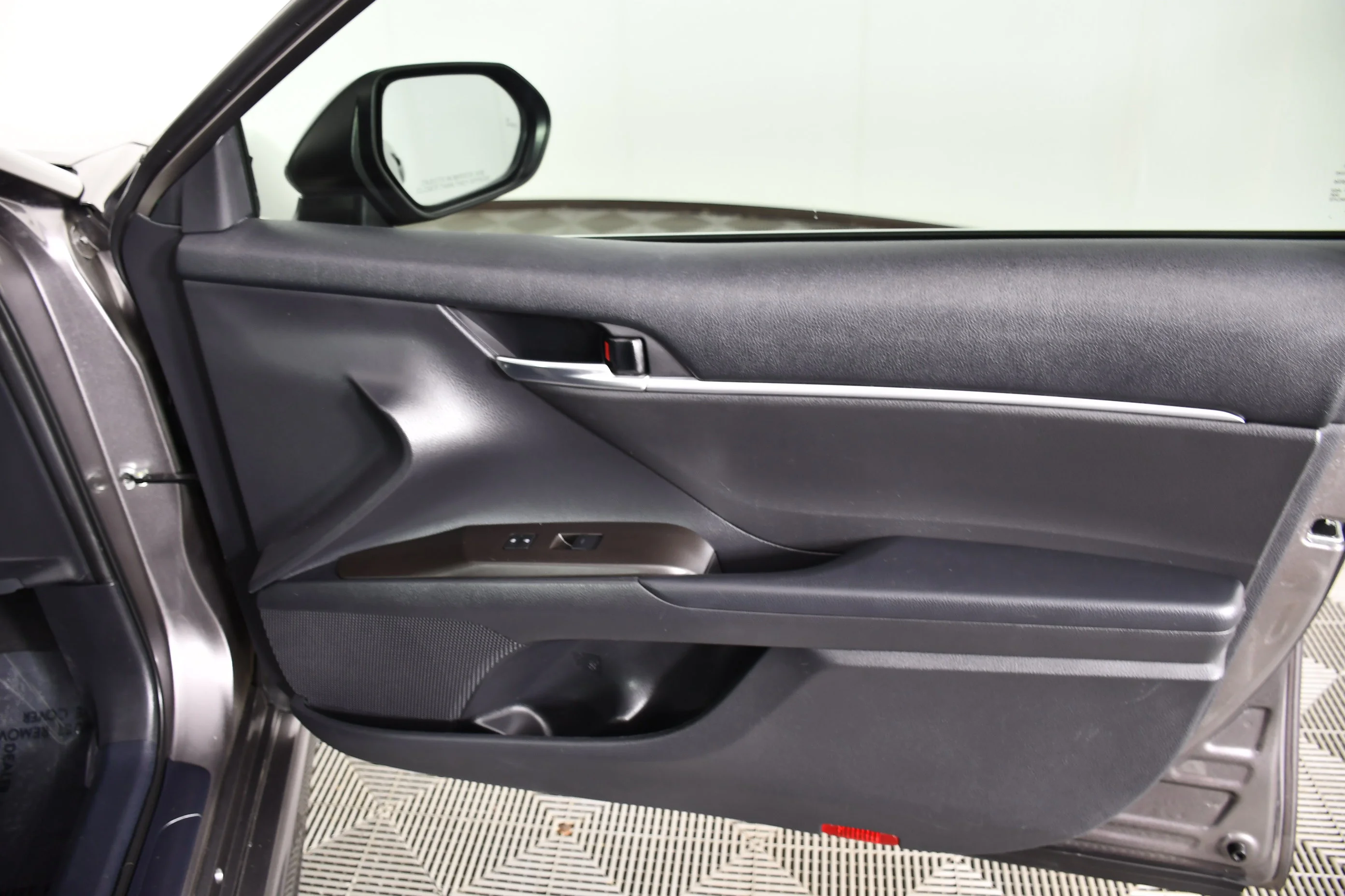 Used 2021 Predawn Gray Mica Toyota SE image 38