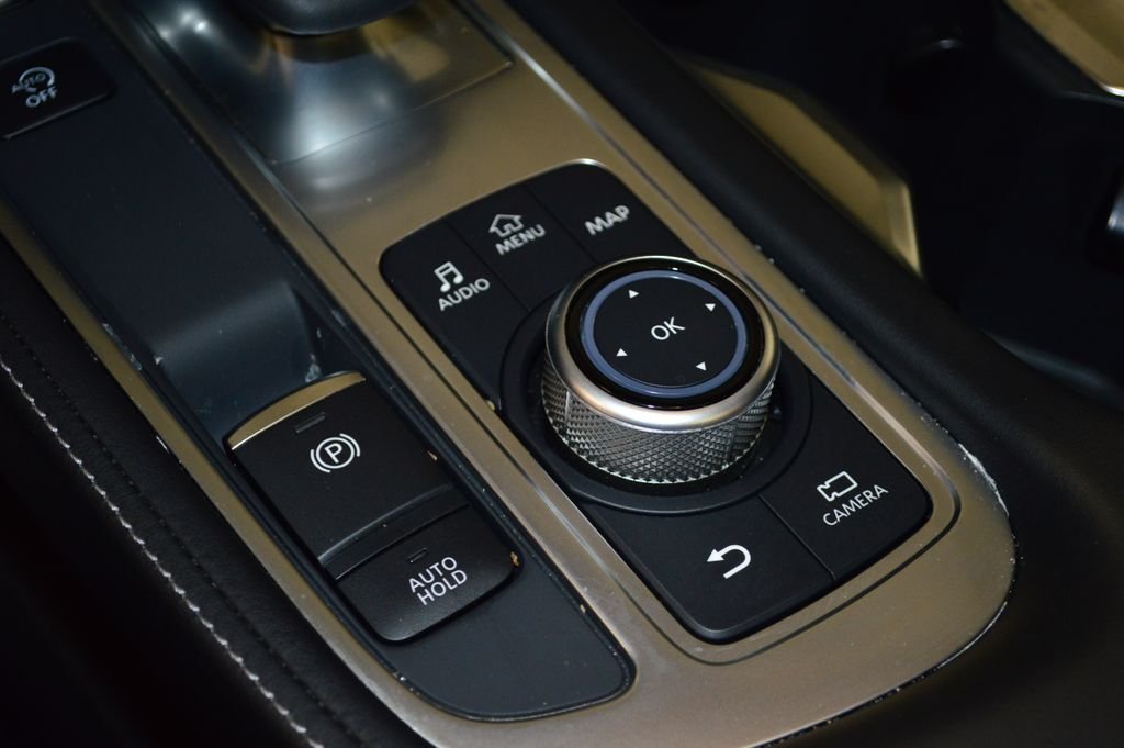 Used 2026 Graphite Shadow INFINITI LUXE image 33