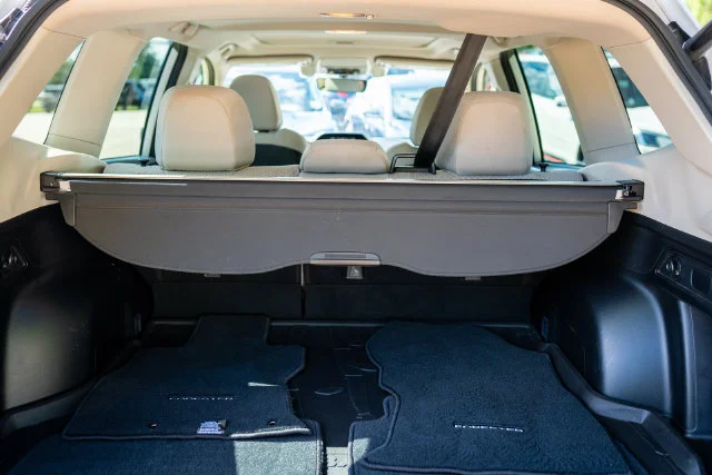 Used 2020 Crystal White Pearl Subaru Premium image 25
