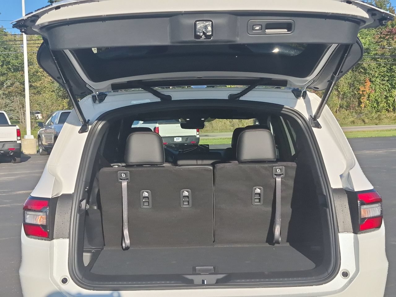 New 2026 Platinum White Pearl Honda Black Edition AWD image 27