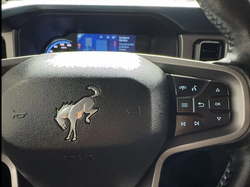 Used 2022 Green Ford Outer Banks image 37