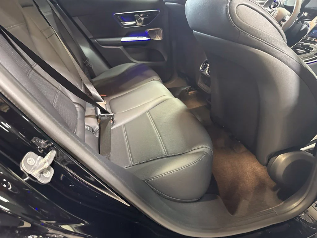 New 2027 Black Mercedes-Benz GLC 300 image 23