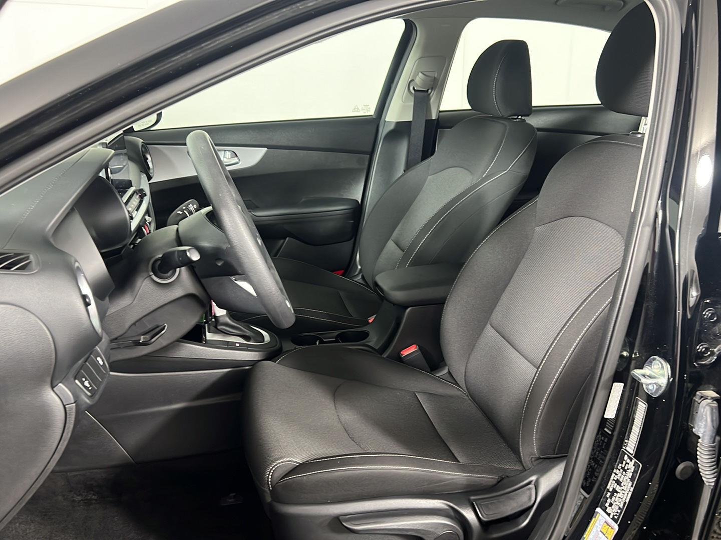 Used 2023 Aurora Black Pearl Kia LXS image 33