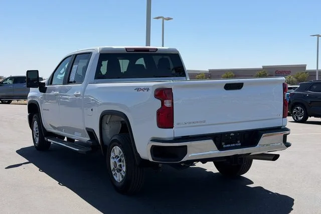 Used 2025 Summit White Chevrolet LT image 14