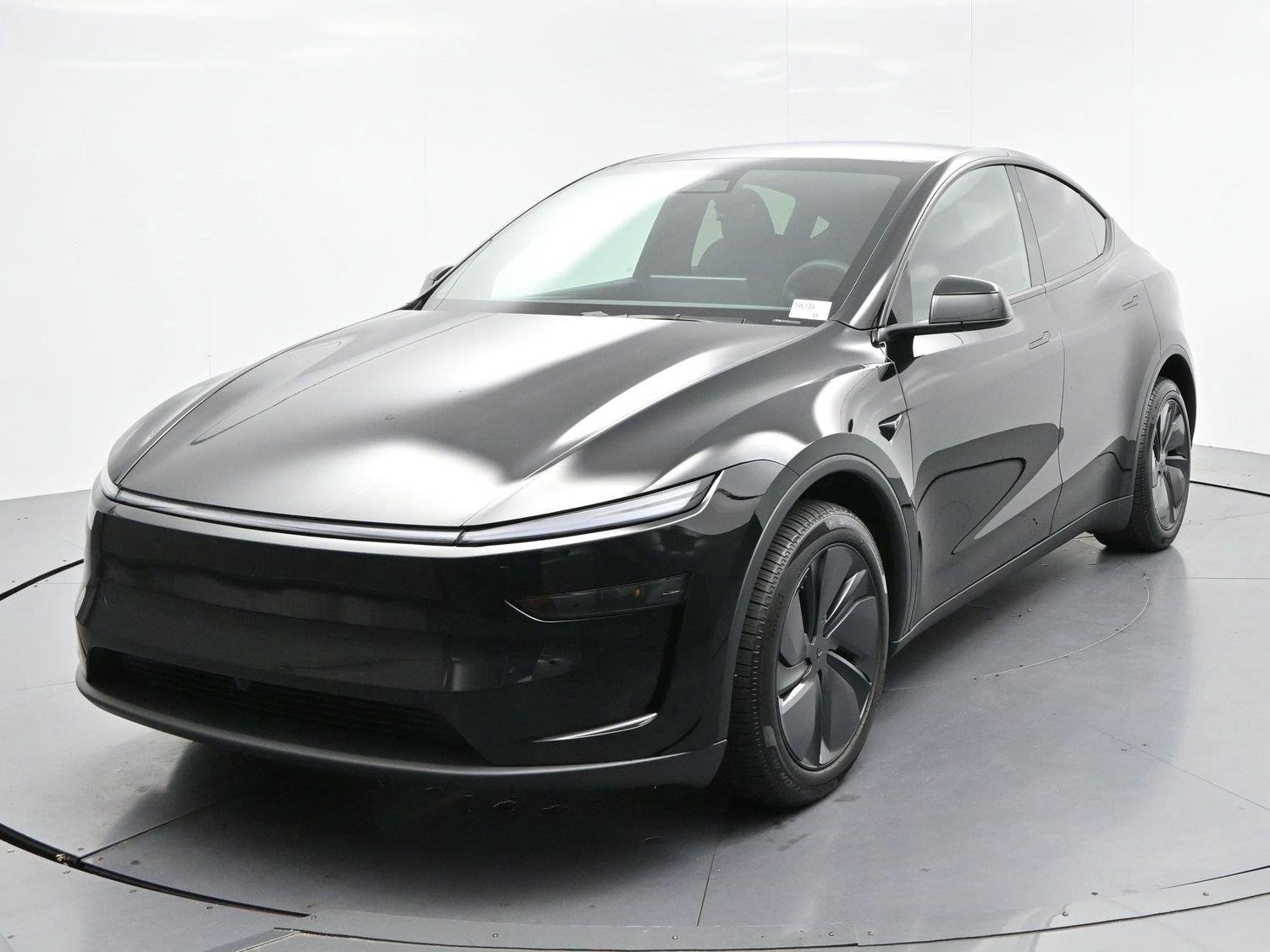 Used 2026 Diamond Black Tesla Premium image 3