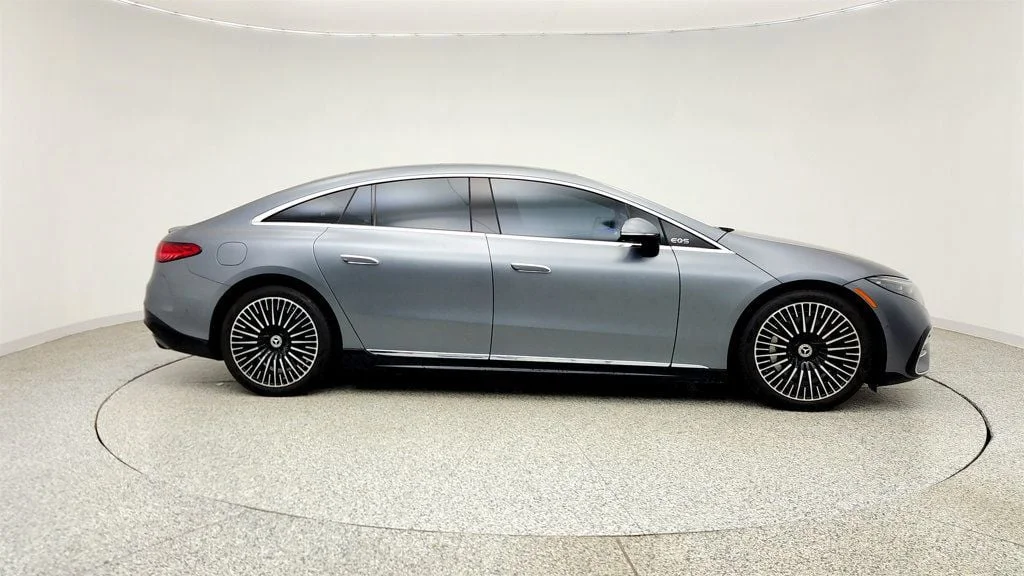 Used 2023 MANUFAKTUR Selenite Gray Magno Mercedes-Benz EQS 450+ Sedan w/ AMG® Line & Exclusive Trim Pkgs image 4