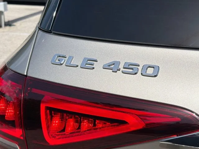 Used 2022 Mojave Silver Metallic Mercedes-Benz GLE 450 image 12