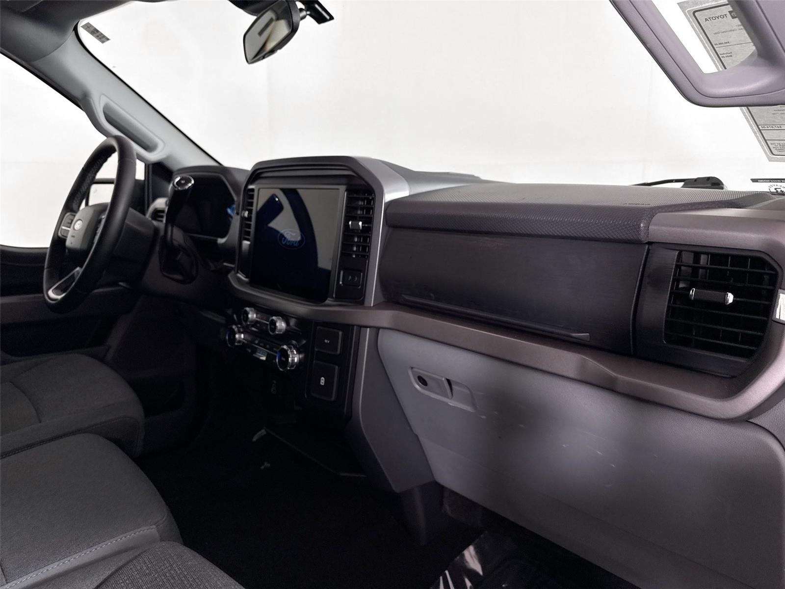 Used 2025 Carbonized Gray Ford XLT image 36