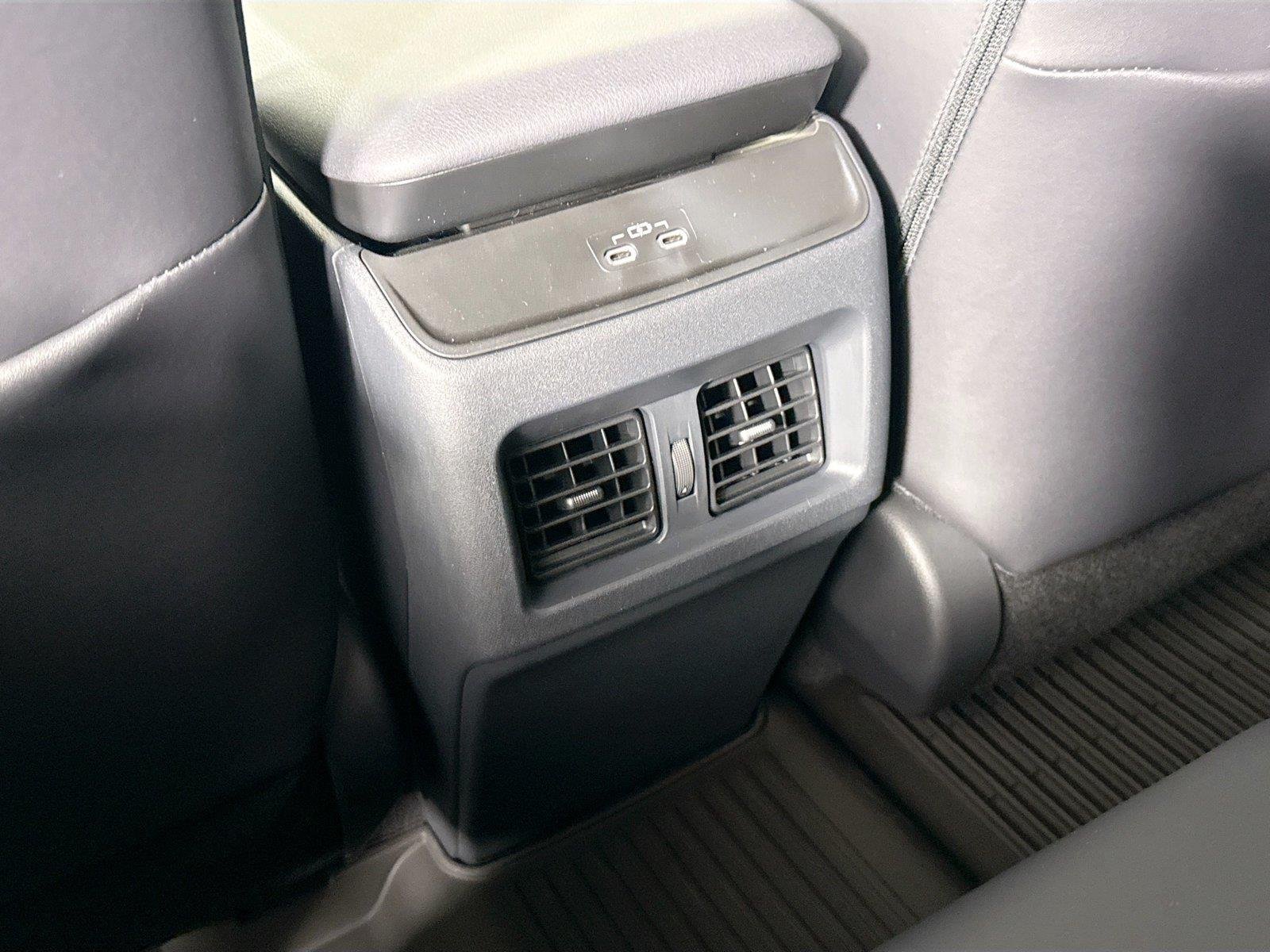 New 2026 Wind Chill Pearl Toyota SE image 38