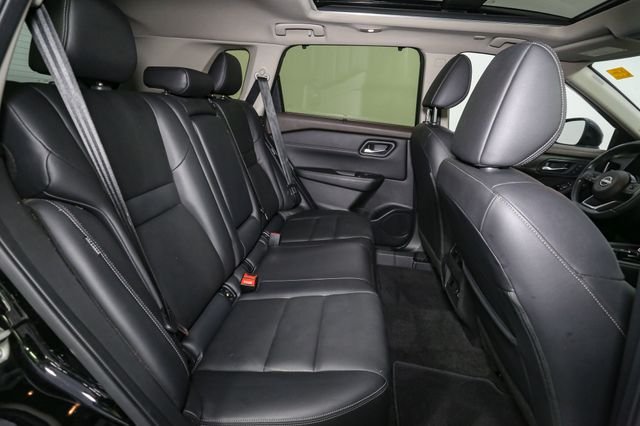 Used 2023 Black Nissan SL image 19