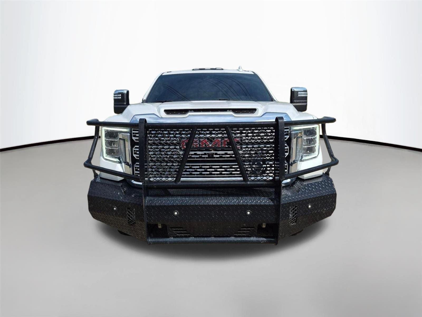 Used 2021 White Frost Tricoat GMC Denali image 2