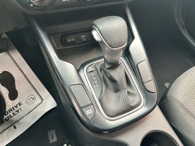 Used 2022 Black Kia LX image 22