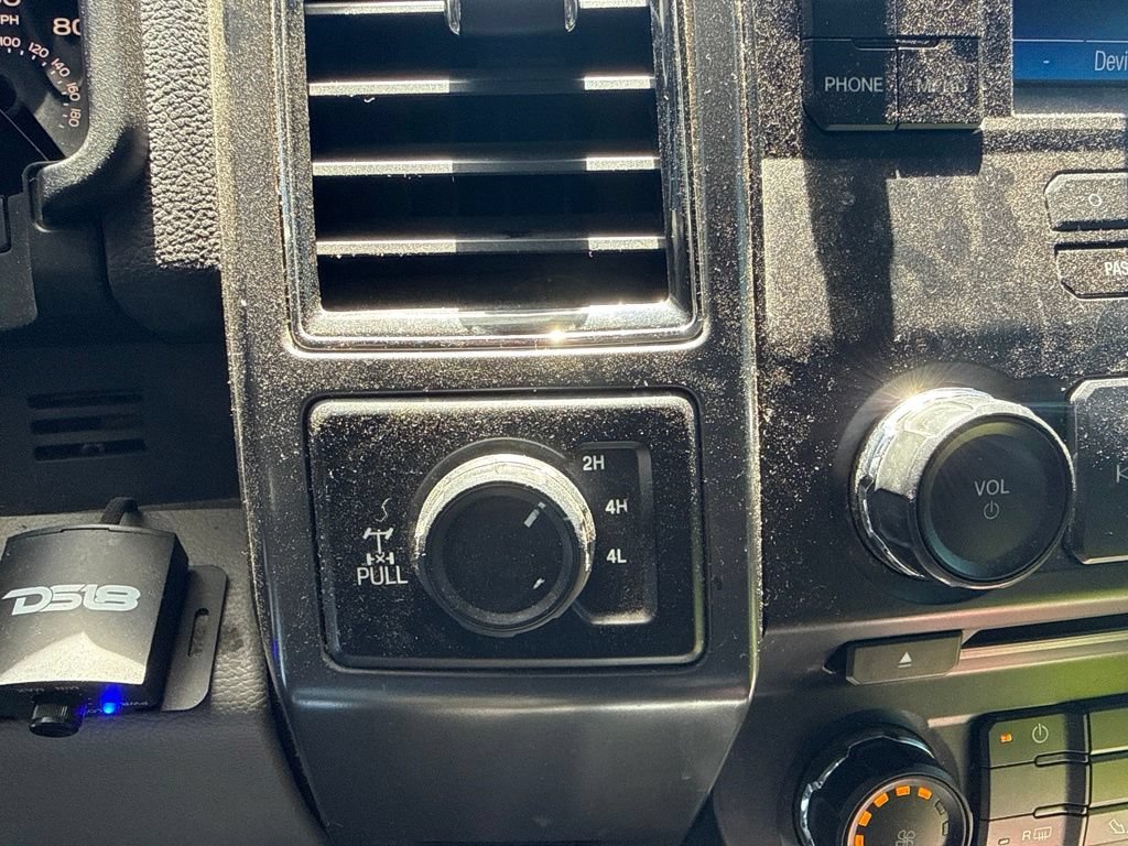 Used 2017 Magnetic Ford XLT image 5