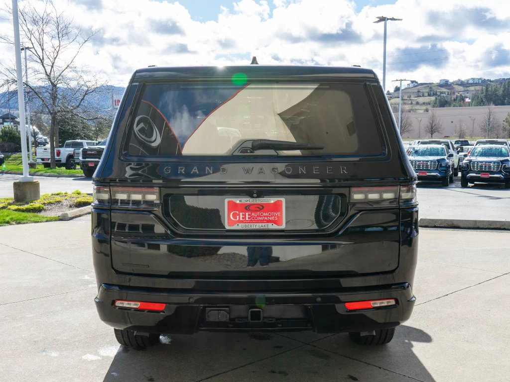 Used 2023 Black Jeep Series III image 6