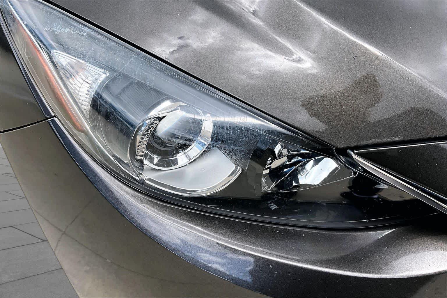 Used 2016 Titanium Flash Mica Mazda i Sport image 27