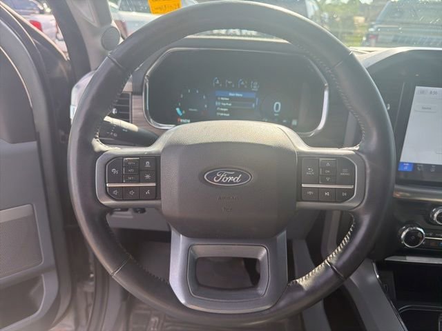 Used 2024 Silver Ford LARIAT image 17