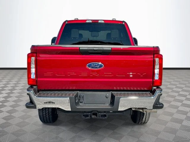 New 2026 Ruby Red Metallic Ford XLT image 5