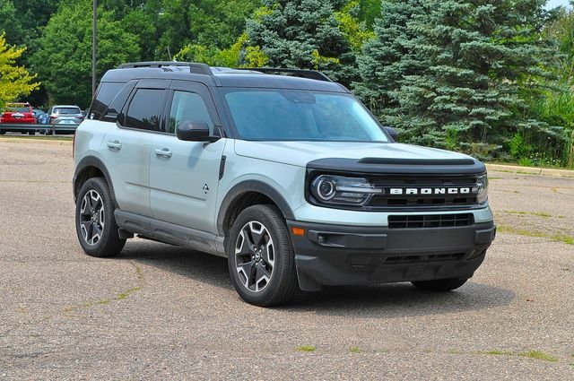 Used 2021 Green Ford Outer Banks image 1