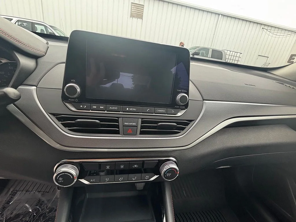 Used 2024 Gray Nissan 2.5 SR image 14