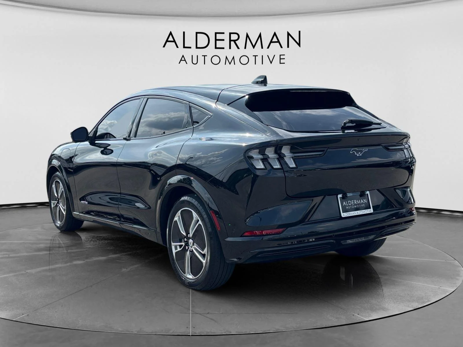 Used 2023 Shadow Black Ford Premium image 3