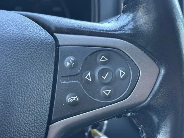 Used 2016 White Chevrolet Z71 image 13