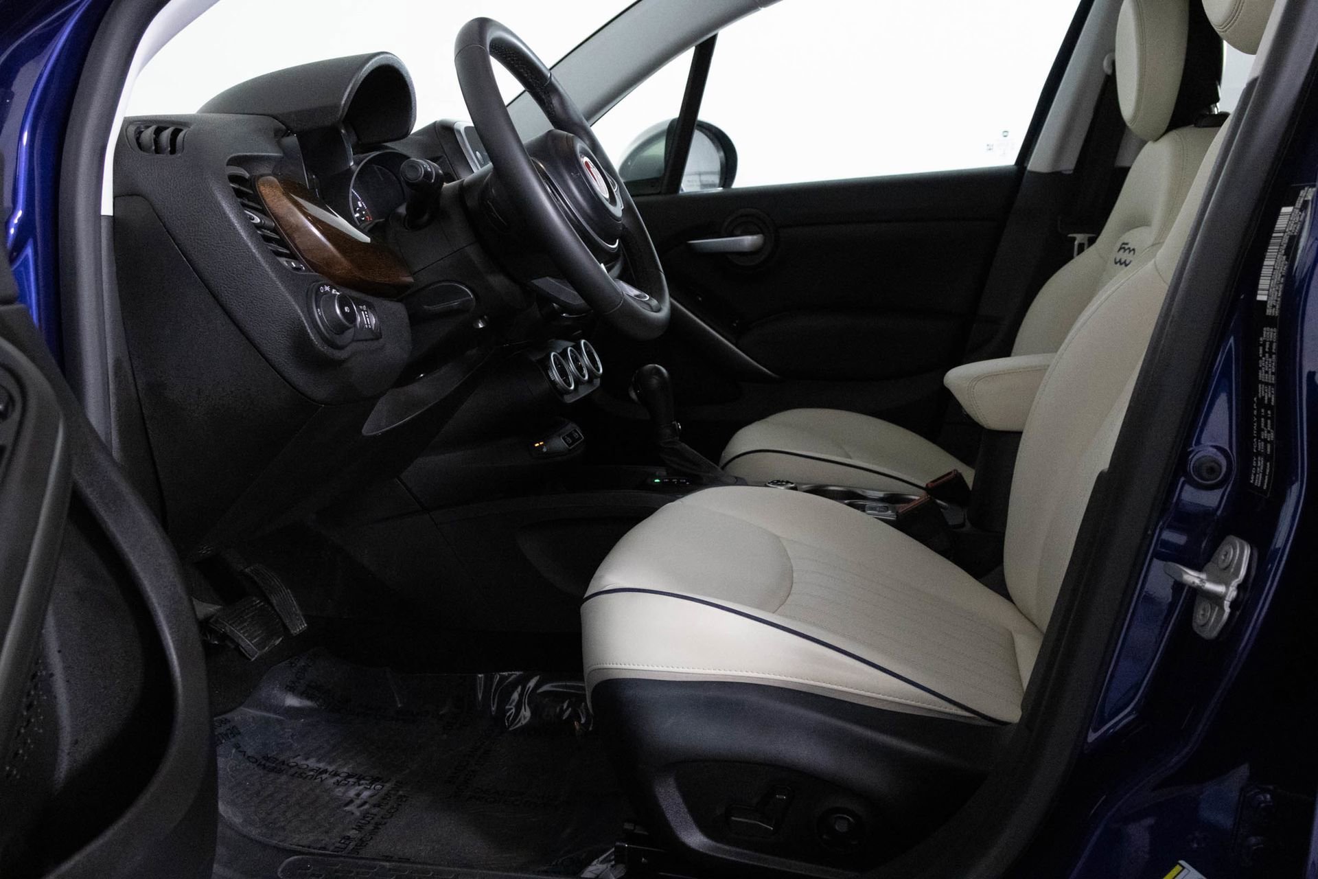 2022 FIAT 500X - Image 18